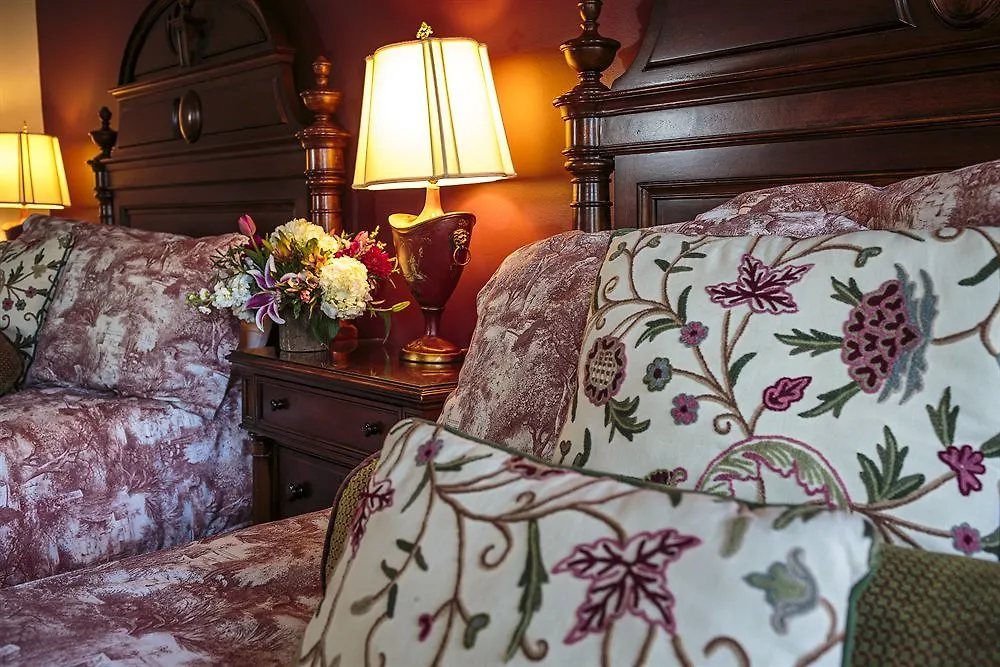 East Bay Inn, Historic Inns Of Savannah Collection