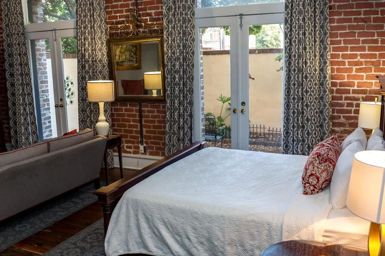 Hotel East Bay Inn, Historic Inns Of Savannah Collection